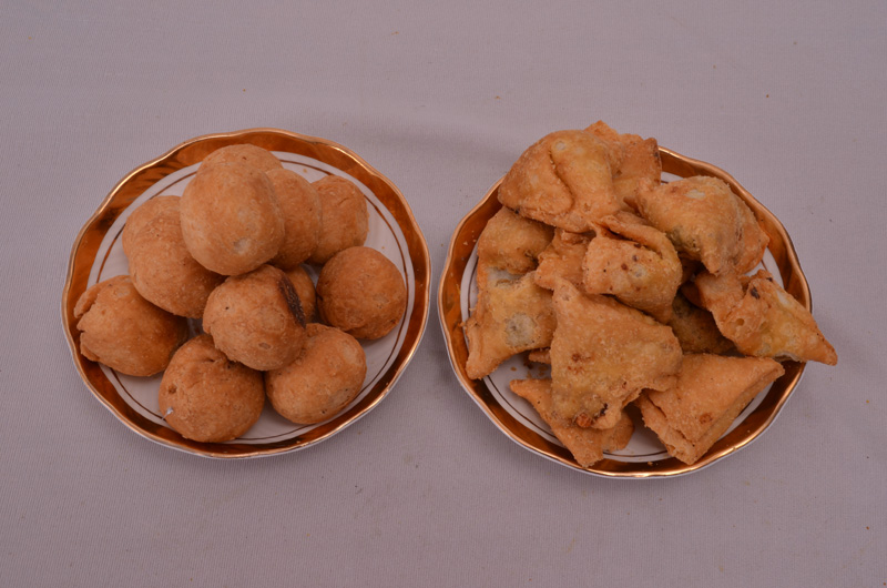 Dry Kachori & Samosa