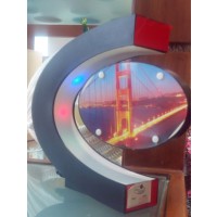 New World - Magnetic Photoframe